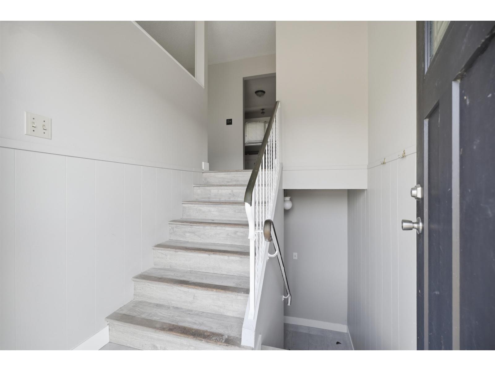 32082 AUSTIN AVENUE, Abbotsford — photo 3