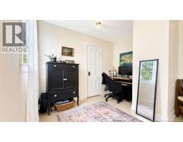 115-123 Pond Shore Road, photo 17