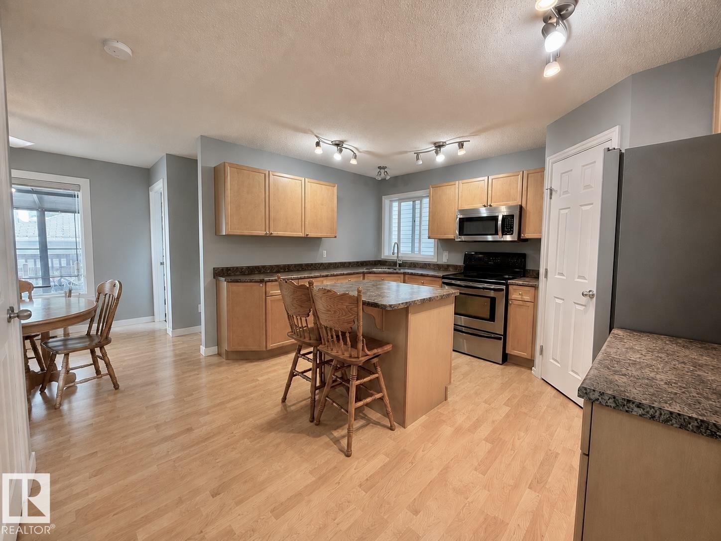 105 KEYSTONE CR - Image 9