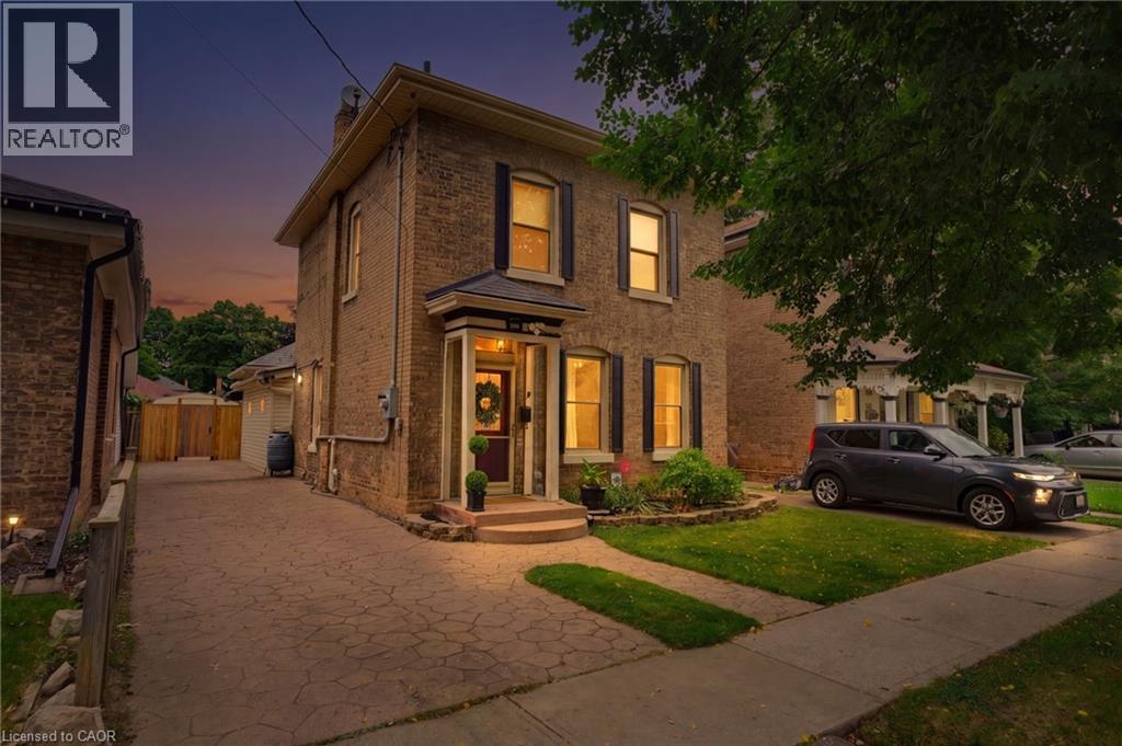 188 CHATHAM Street, Brantford — photo 2