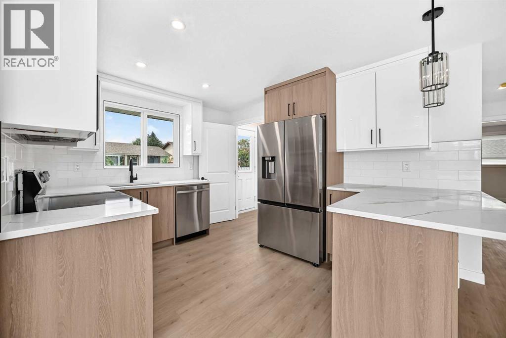 4 Abingdon Court NE, Abbeydale, Calgary photo 4