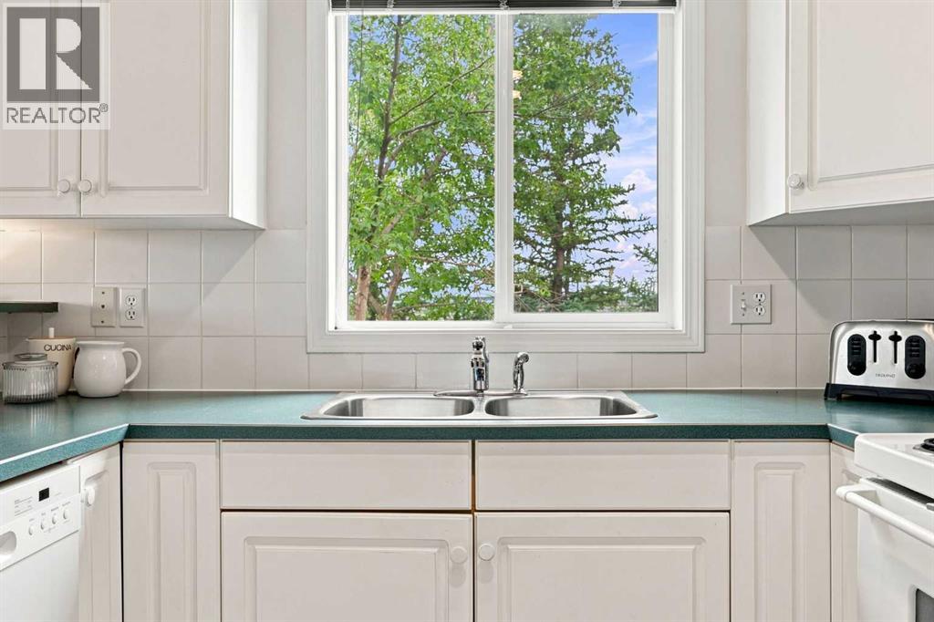 #308 10 Sierra Morena Mews SW - 10