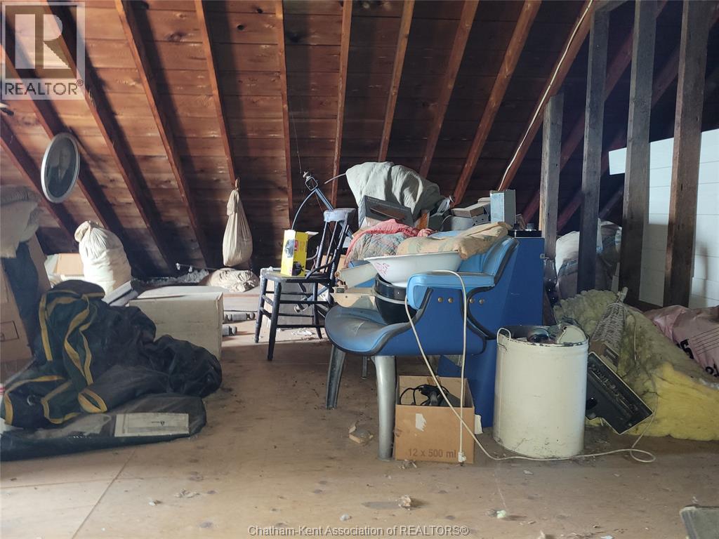 221 HOLT LINE - Image 13
