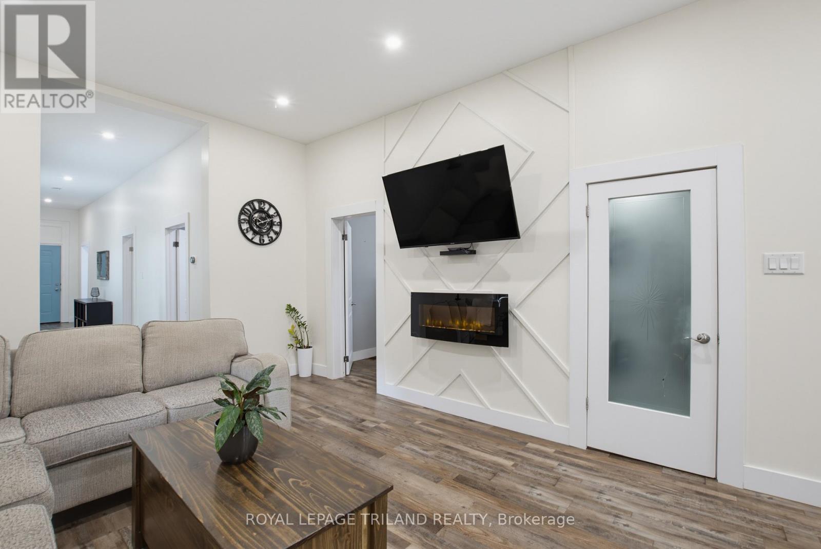 872 STEDWELL STREET - Image 10