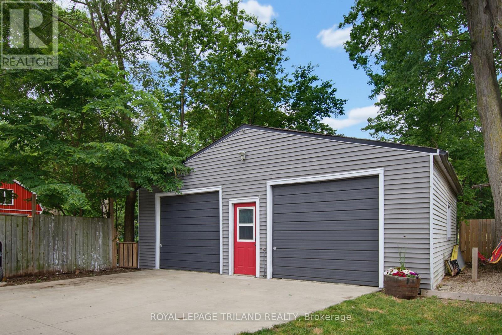 872 STEDWELL STREET - Image 31