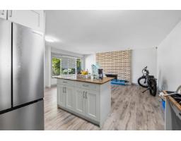 14742 106a Avenue, Surrey, BC V3R1T6 Photo 8