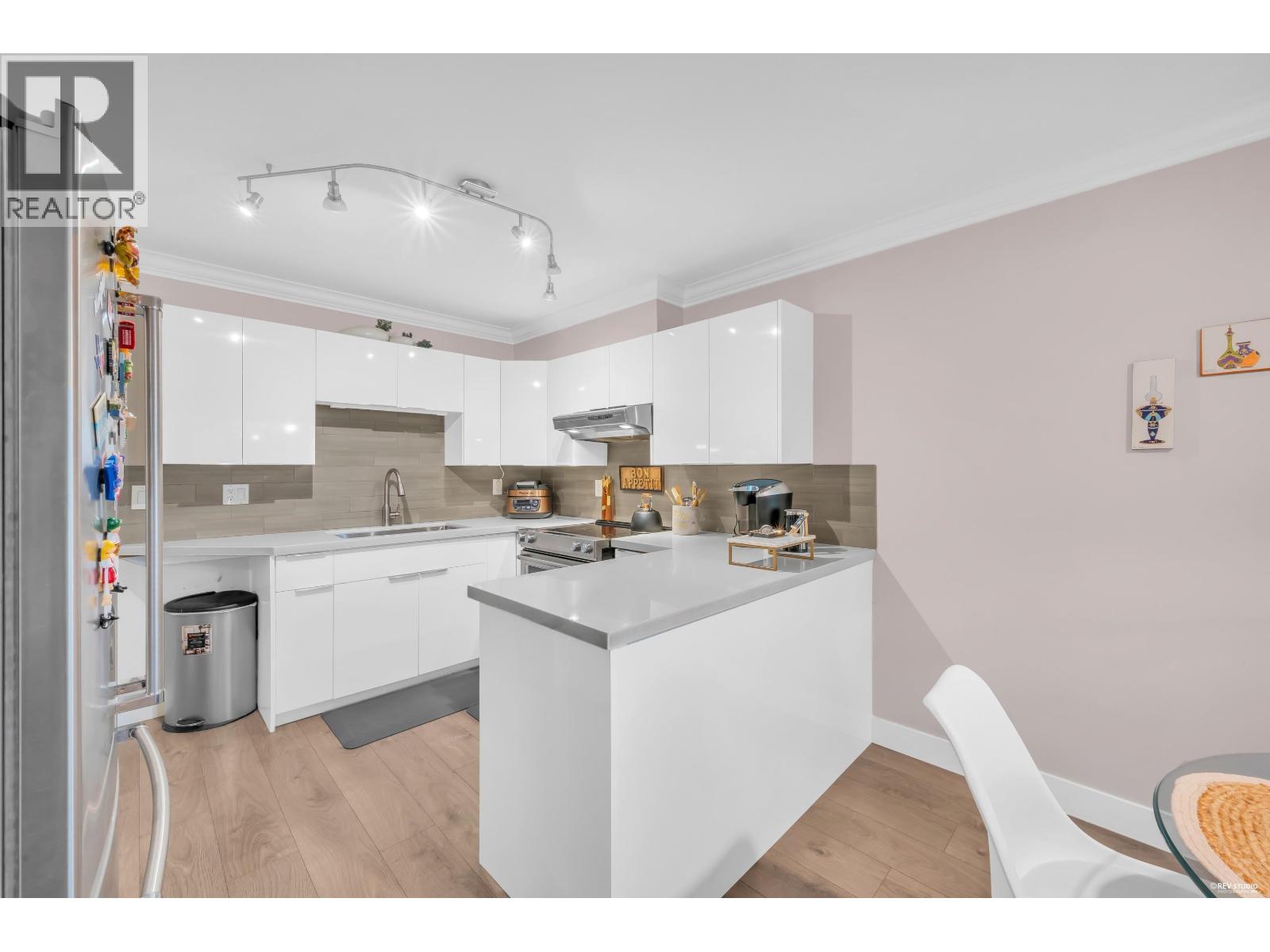 9 181 RAVINE DRIVE, Port Moody
