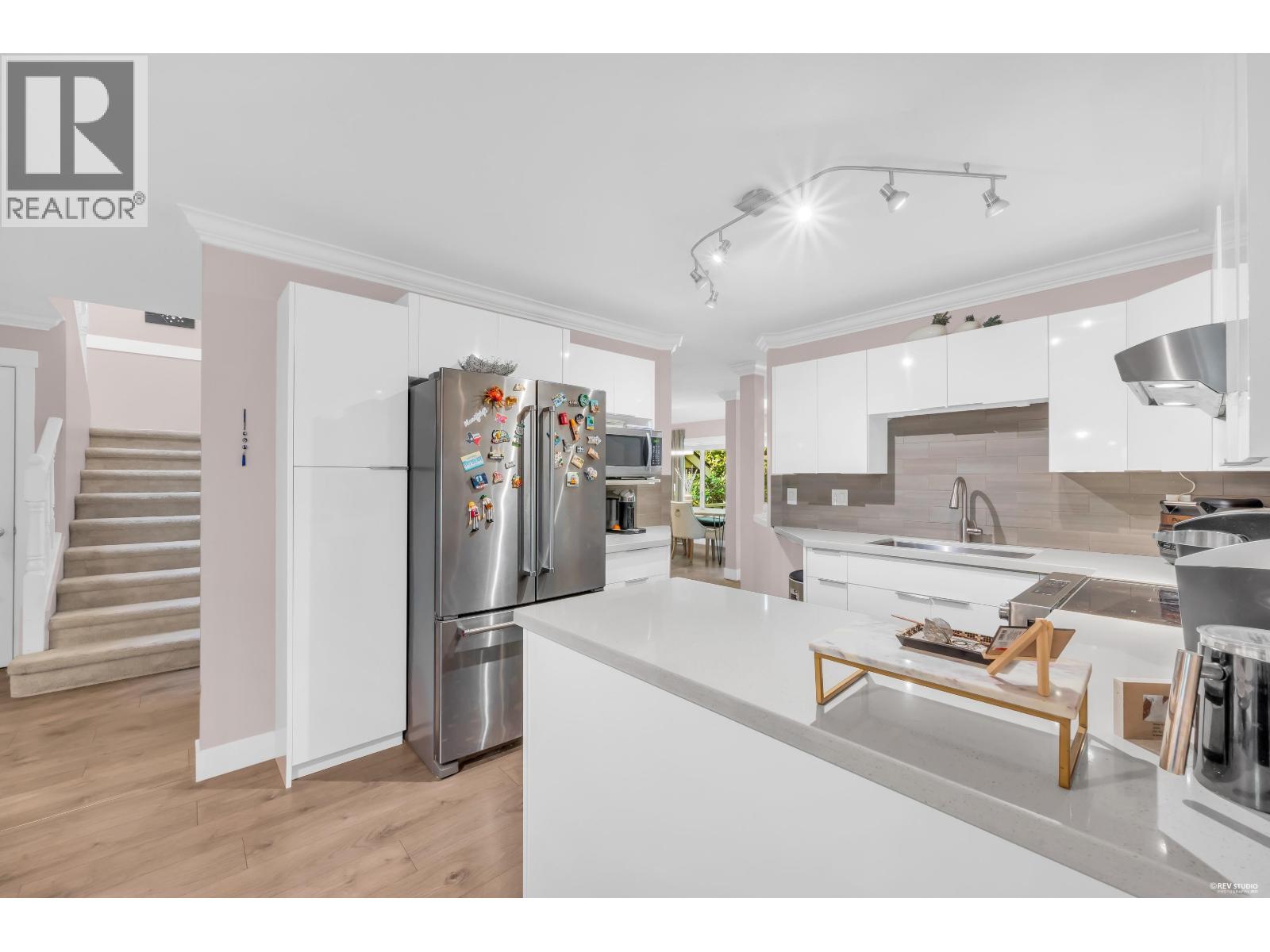 9 181 RAVINE DRIVE, Port Moody