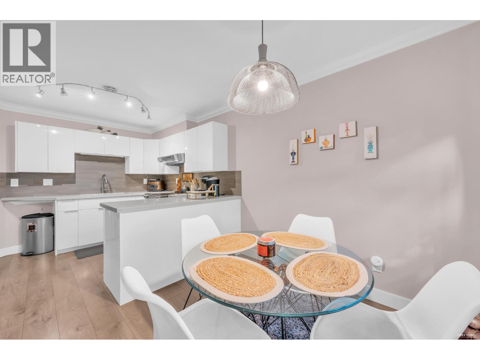 9 181 RAVINE DRIVE, Port Moody