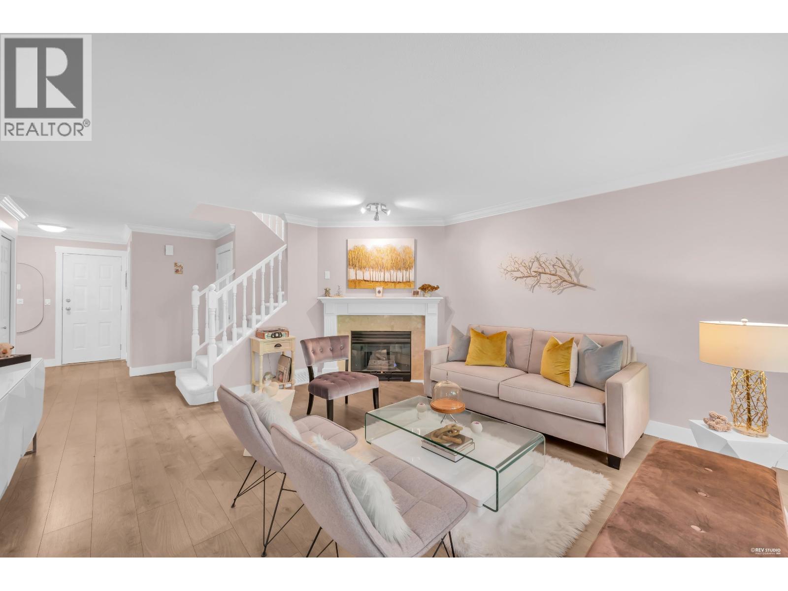 9 181 RAVINE DRIVE, Port Moody