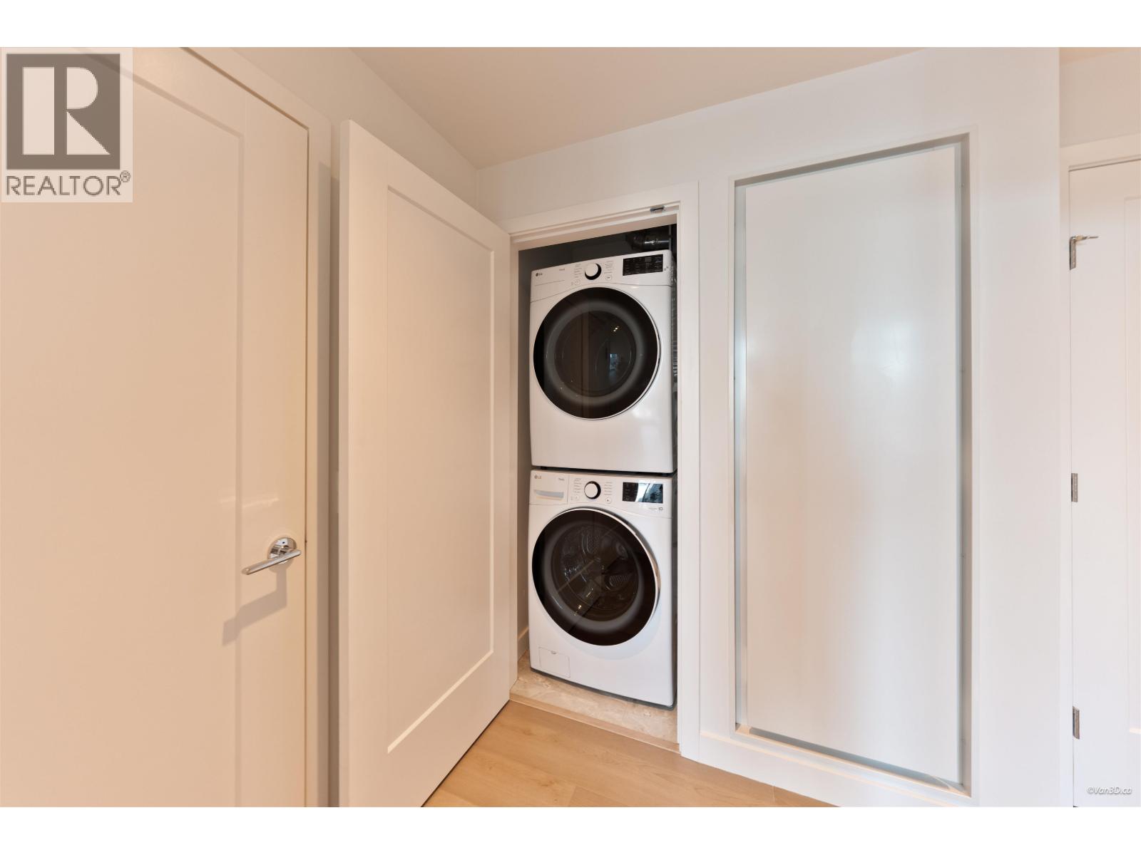 1 Bed, 1 Bath House for Sale in Burnaby – 1608 2288 ALPHA AVENUE, Burnaby – MLS# R3154645 - Image 21