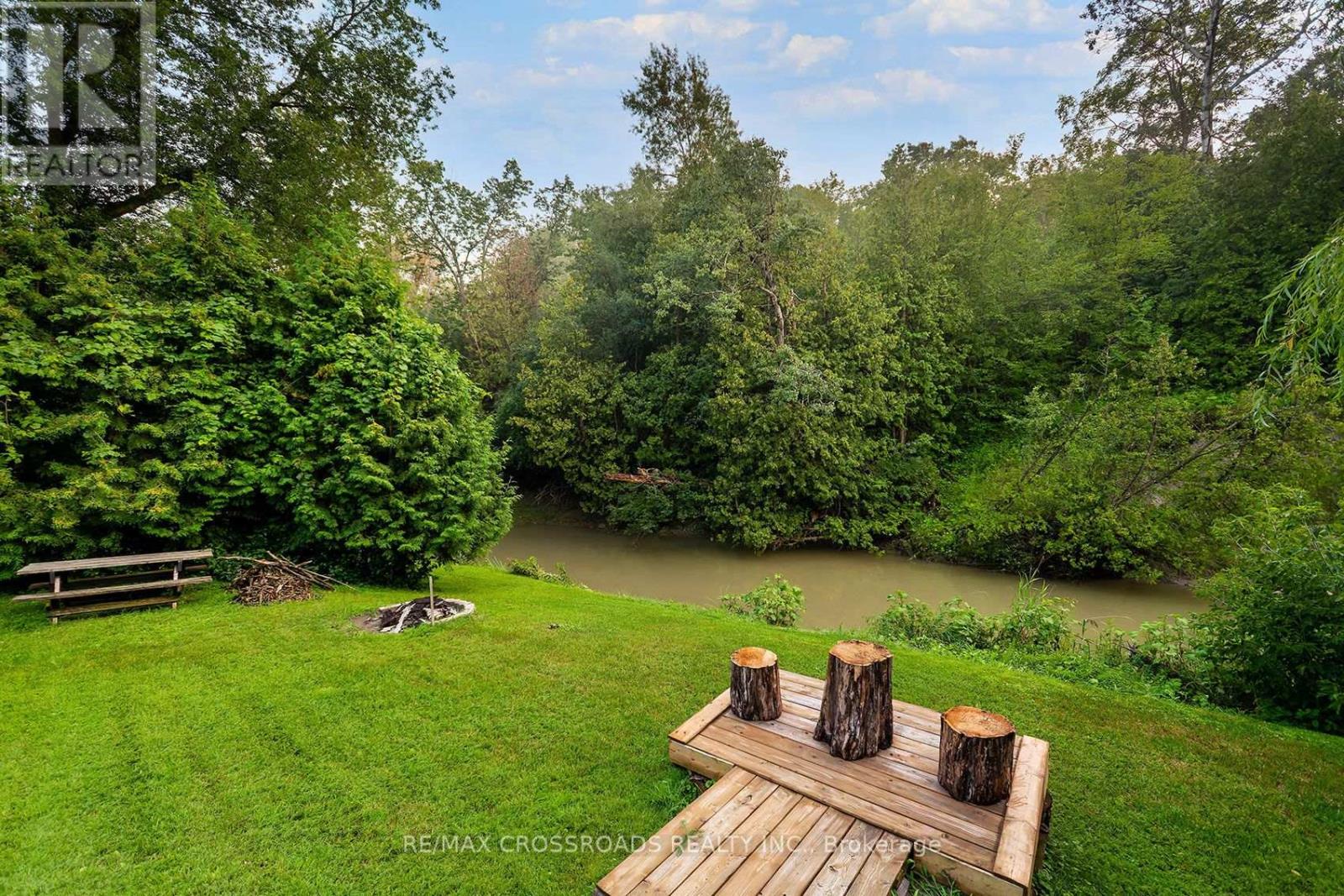 368 CEDAR VALLEY BOULEVARD - 27