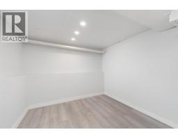 409 W 27th Street, North Vancouver, BC V7N2H7 Photo 32