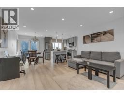 409 W 27th Street, North Vancouver, BC V7N2H7 Photo 7