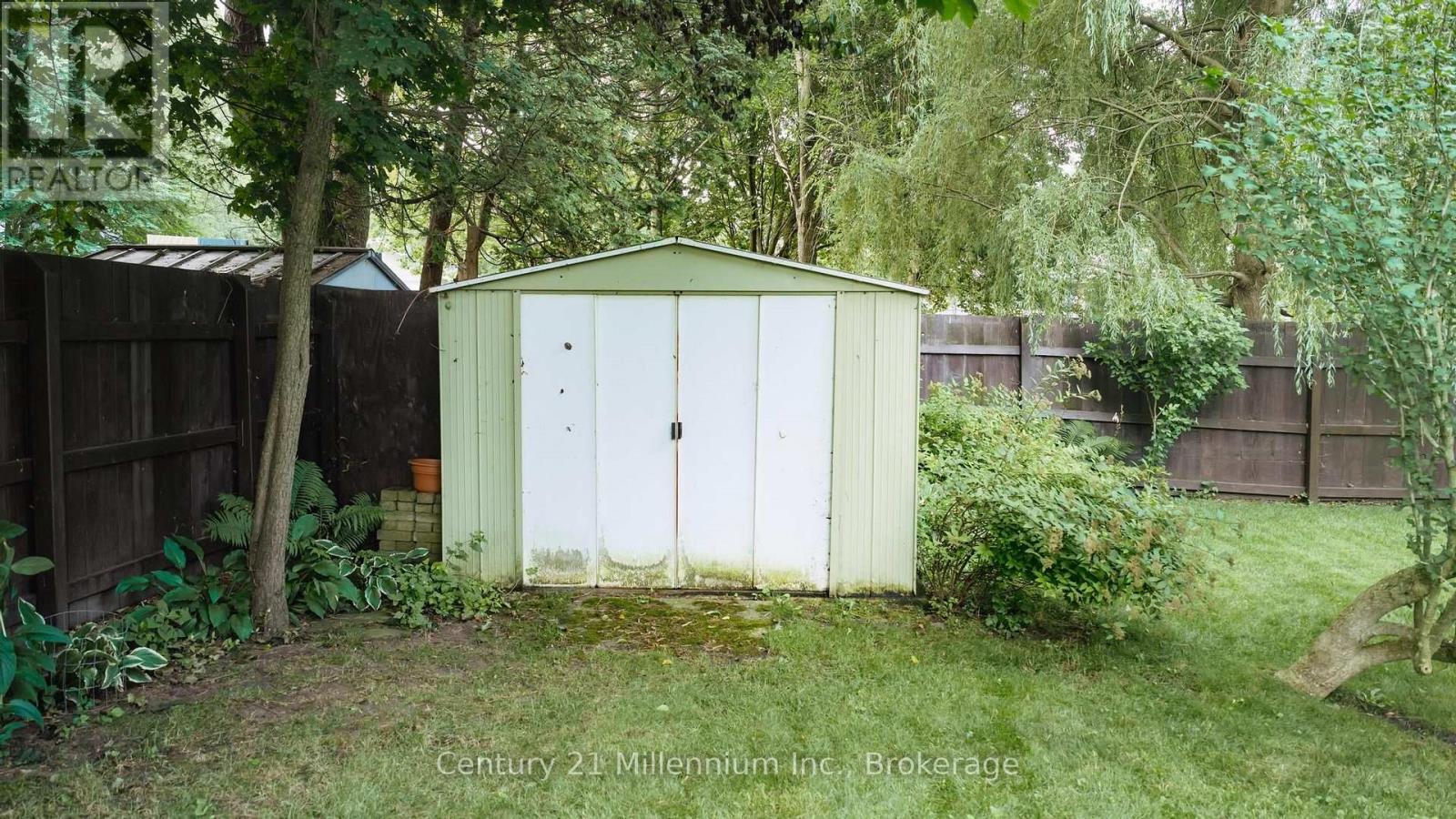266 PARKER STREET - 27