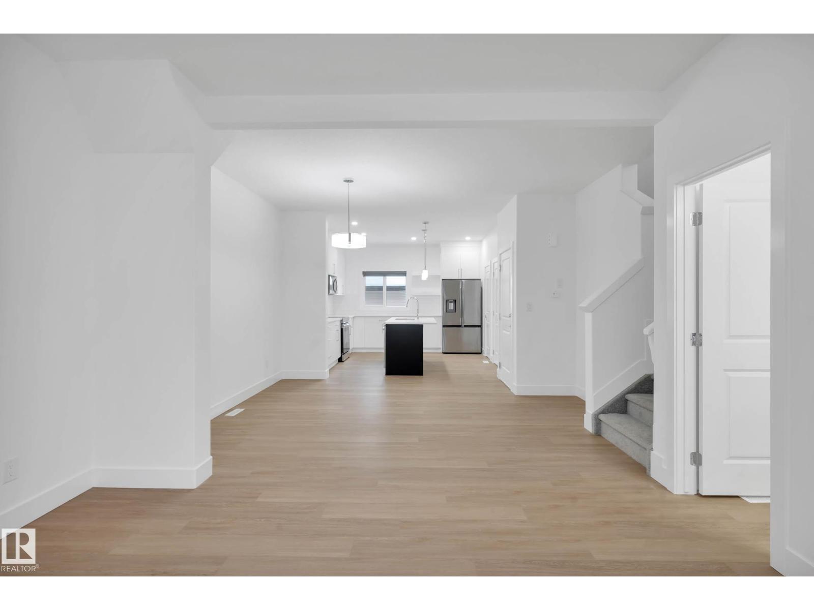 76 PENN PL - Image 9
