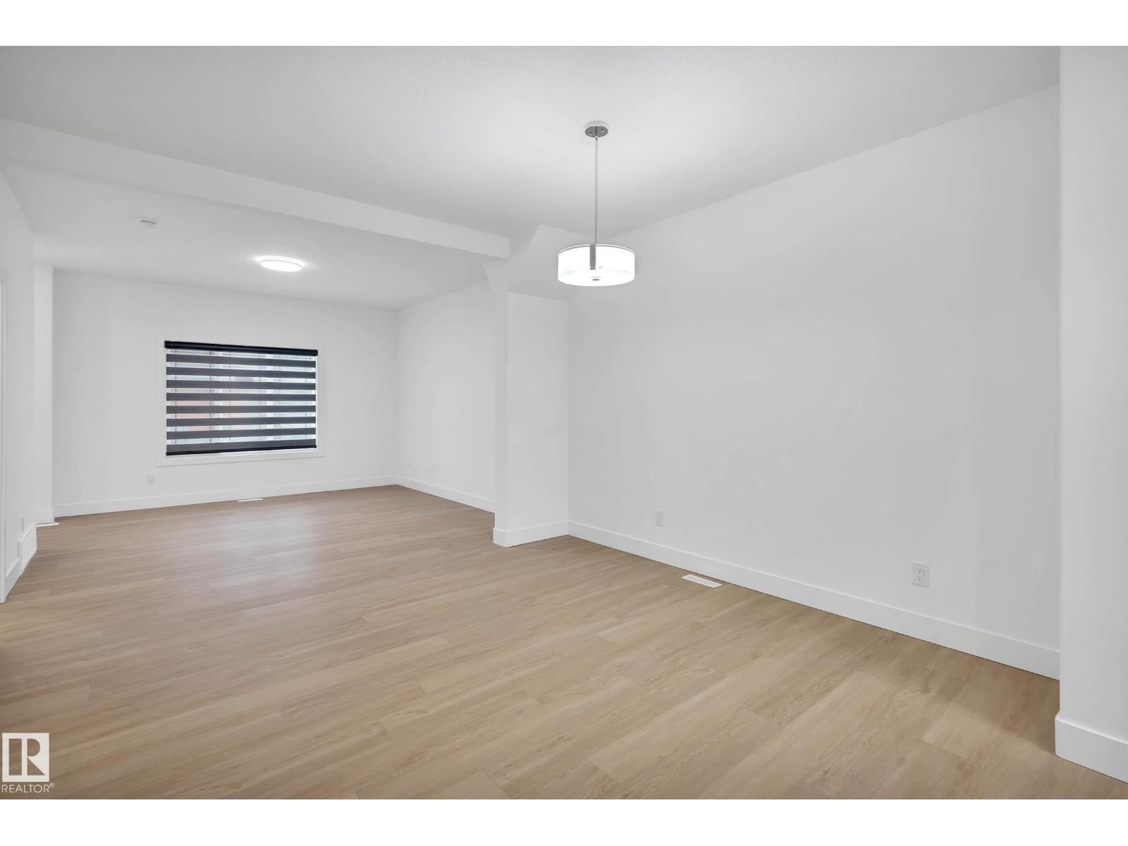 76 PENN PL - Image 11