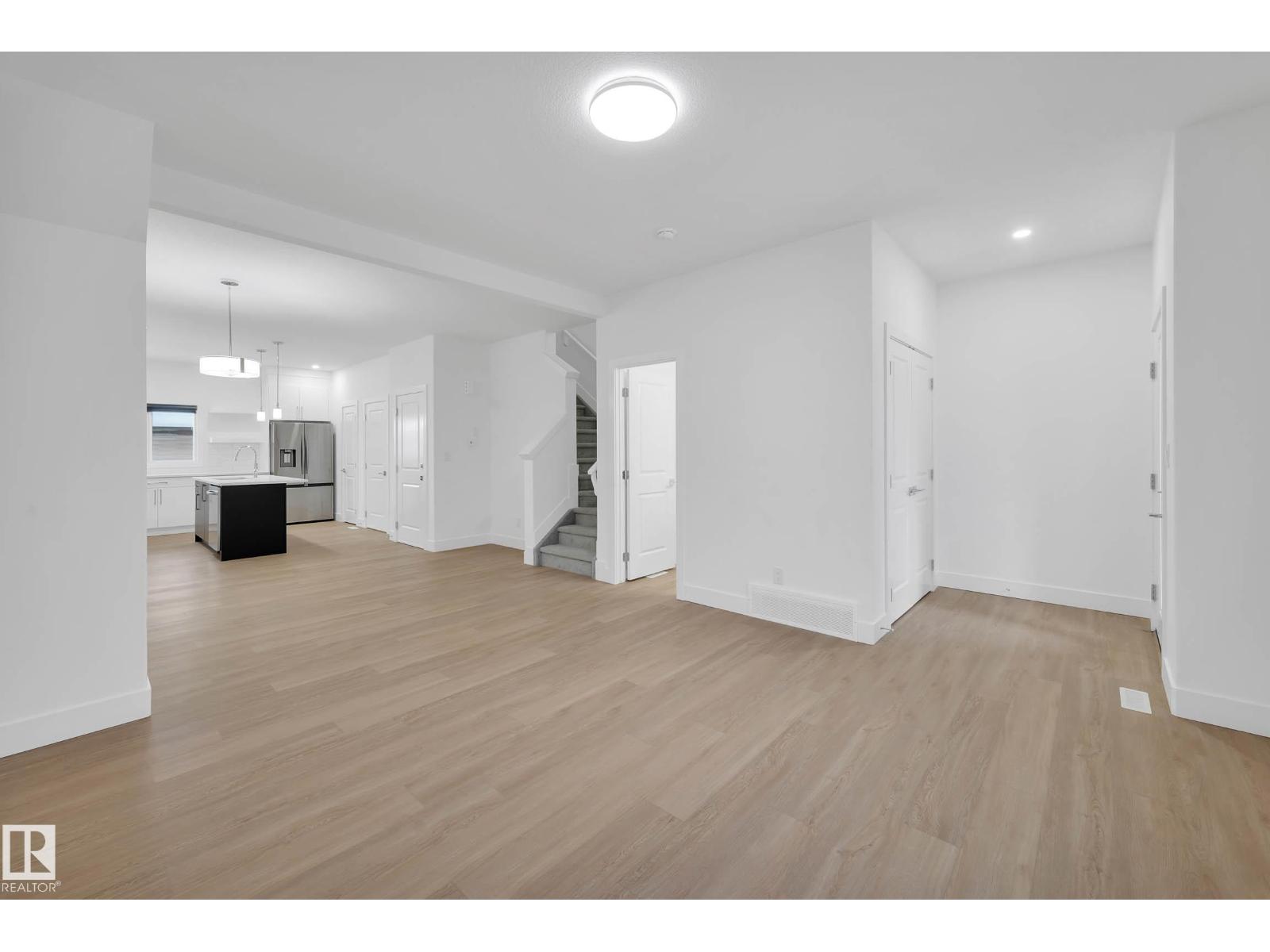 76 PENN PL - 7