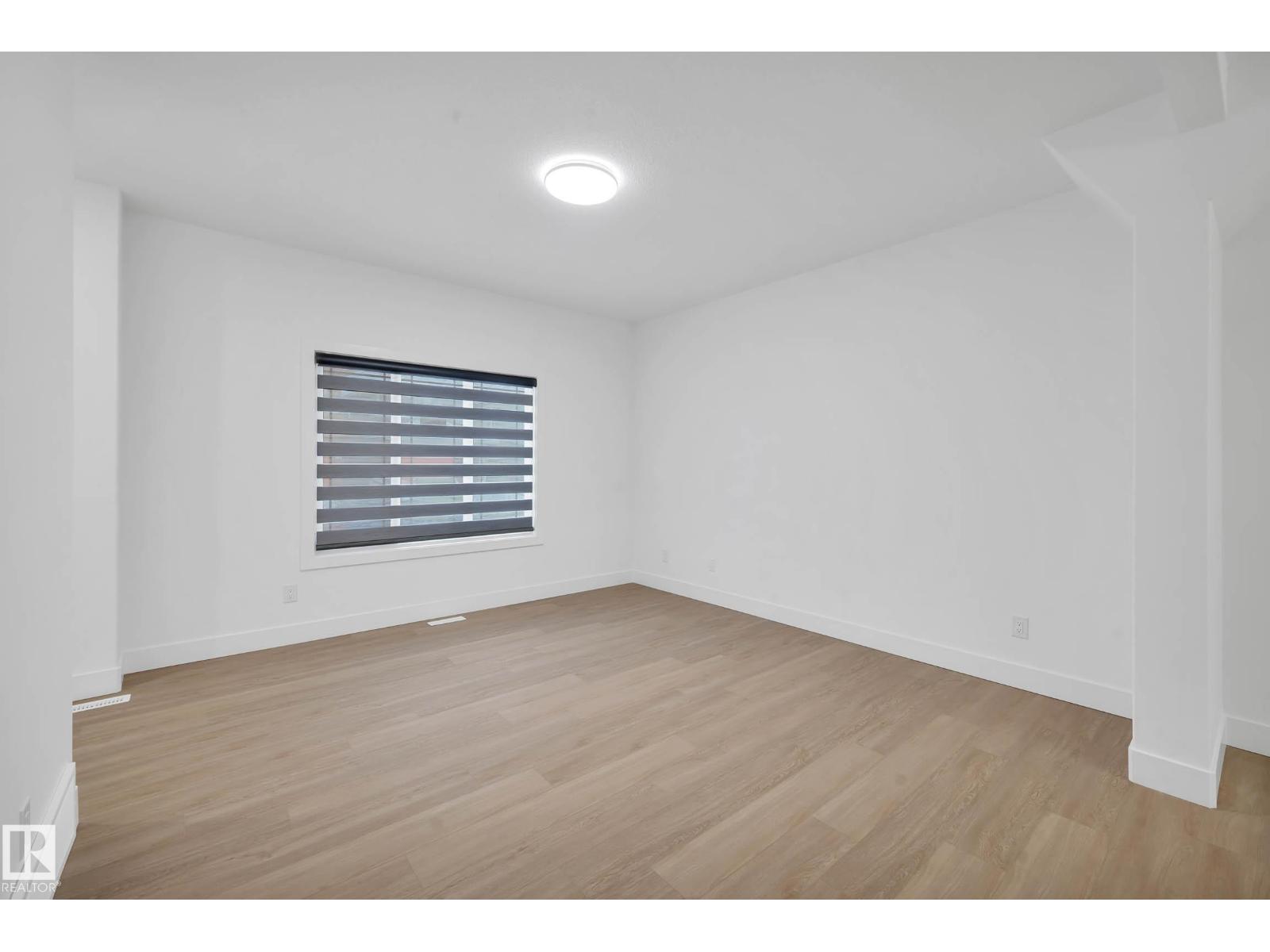 76 PENN PL - 8