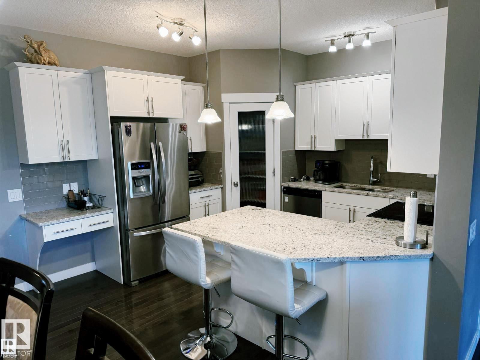 7028 174 AV NW - Image 3