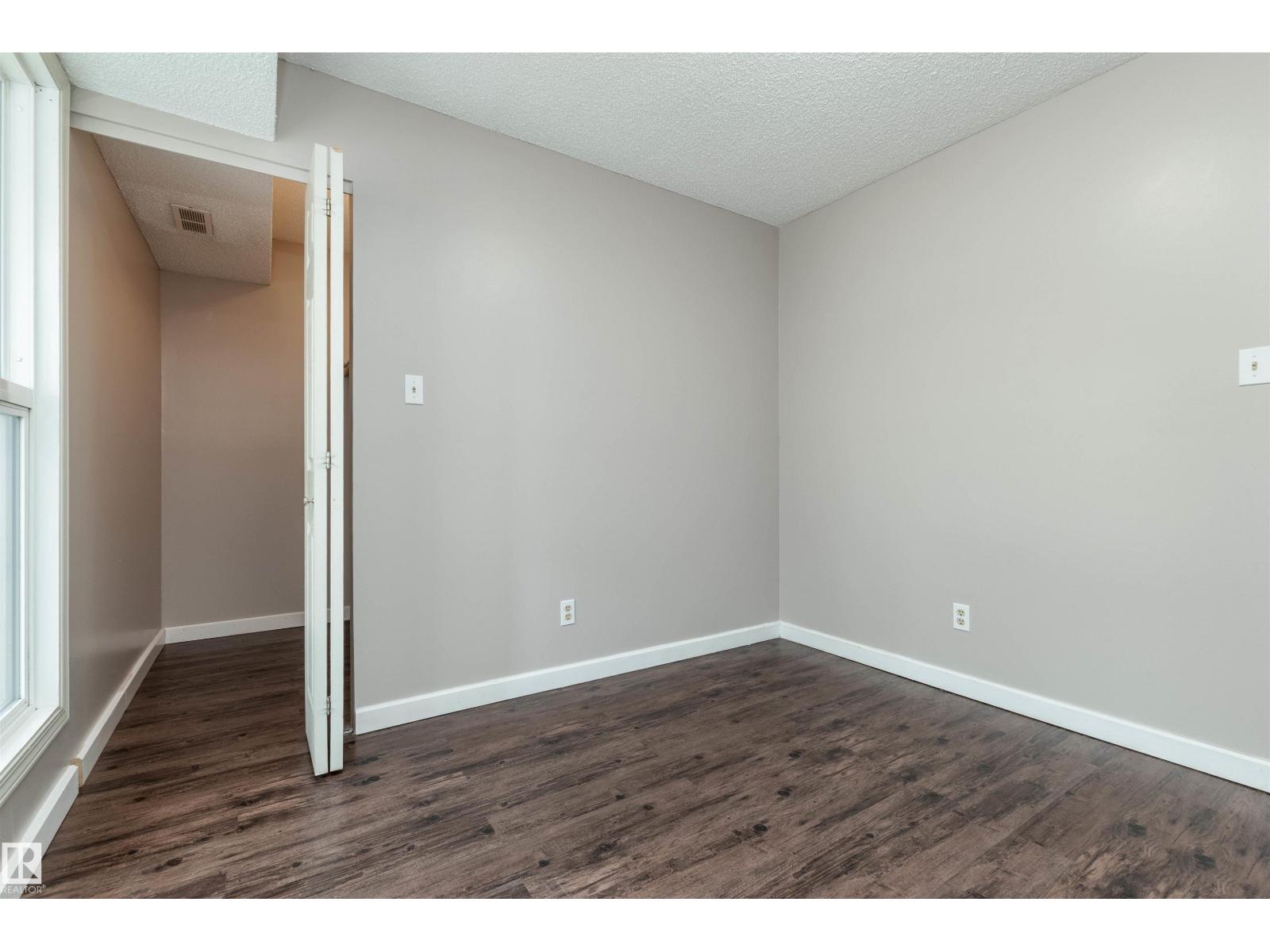 #23 14620 26 ST NW - Image 21