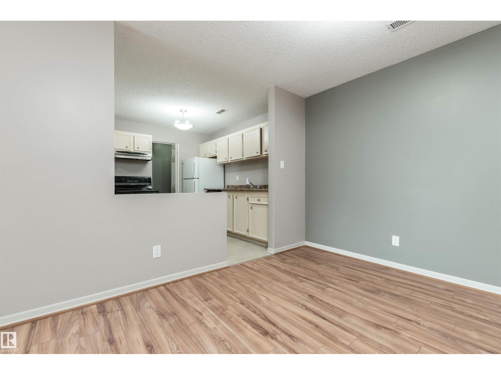 #23 14620 26 ST NW - Image 9
