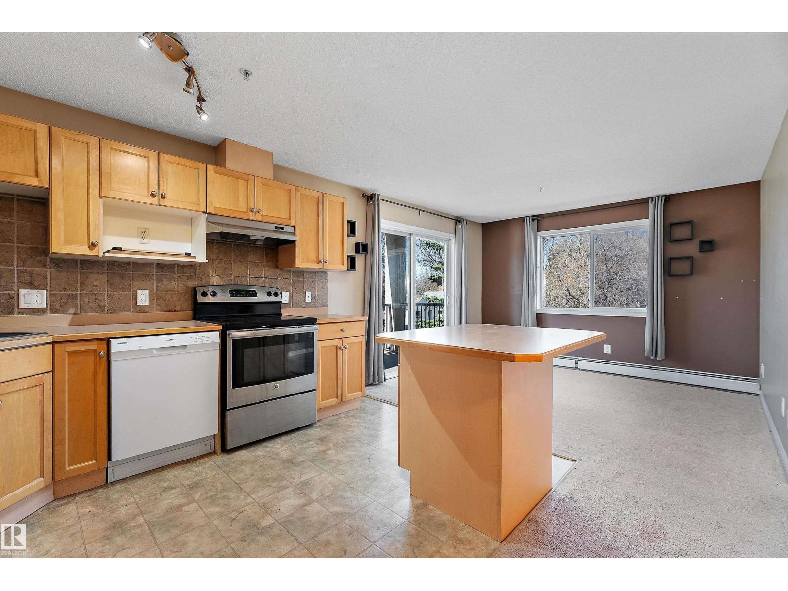#325 11325 83 ST NW - 14