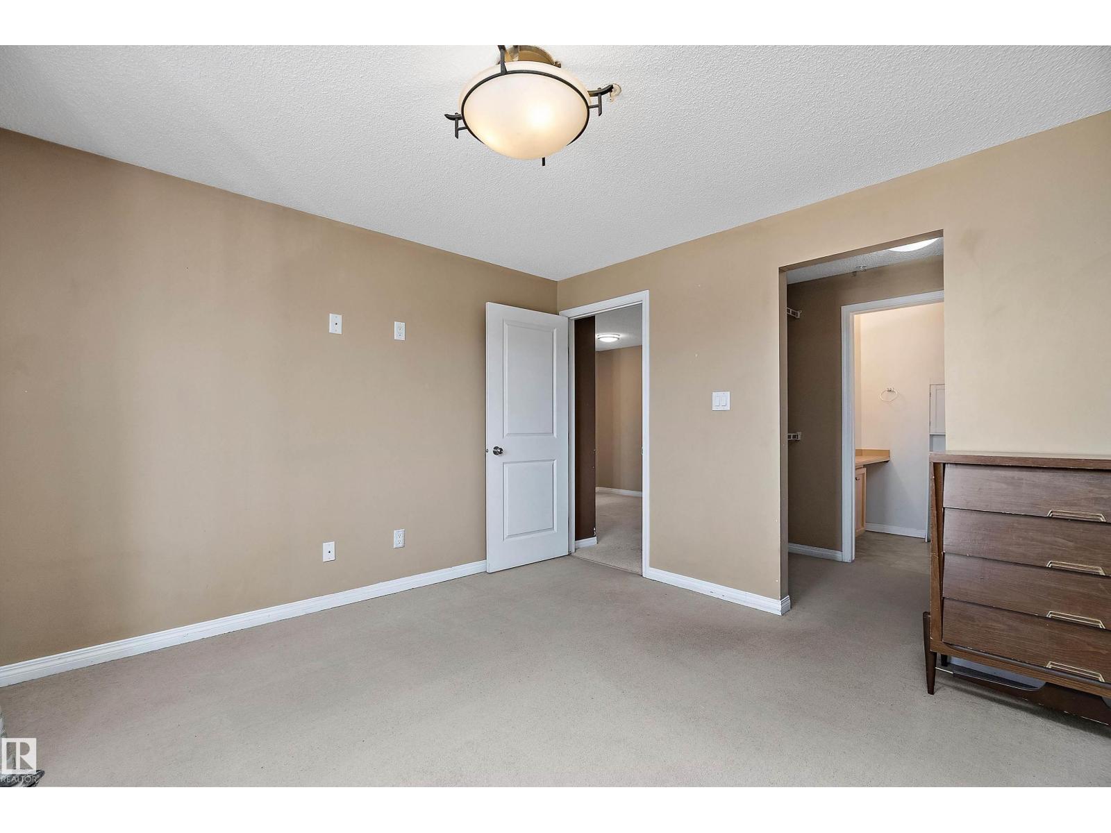 #325 11325 83 ST NW - 22