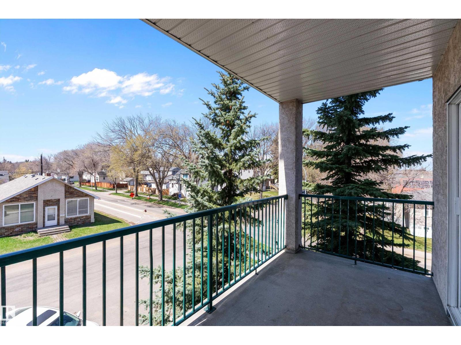 #325 11325 83 ST NW - 31