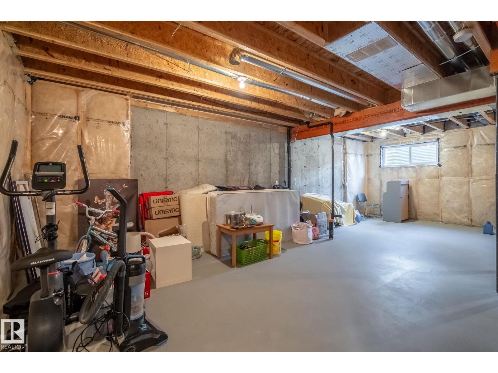 #24 4205 30 ST NW - 18