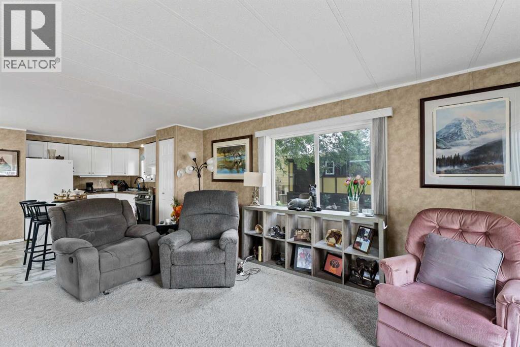 74, 4000 13 Avenue SE - 15