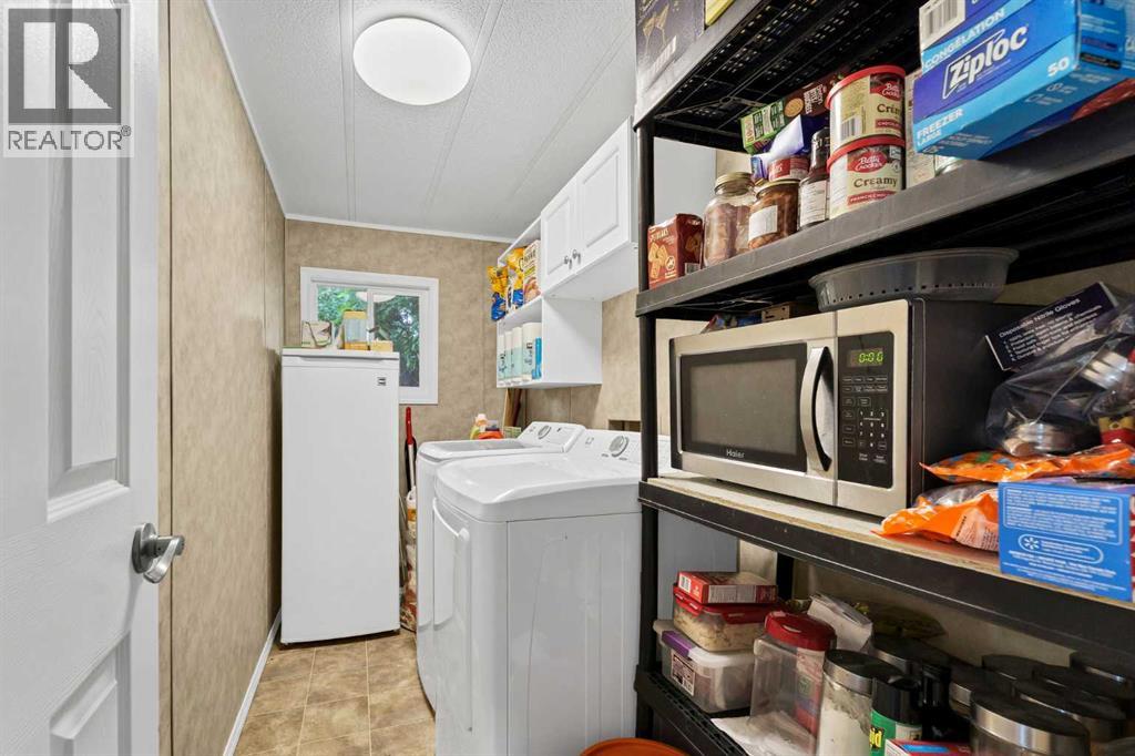74, 4000 13 Avenue SE - 22