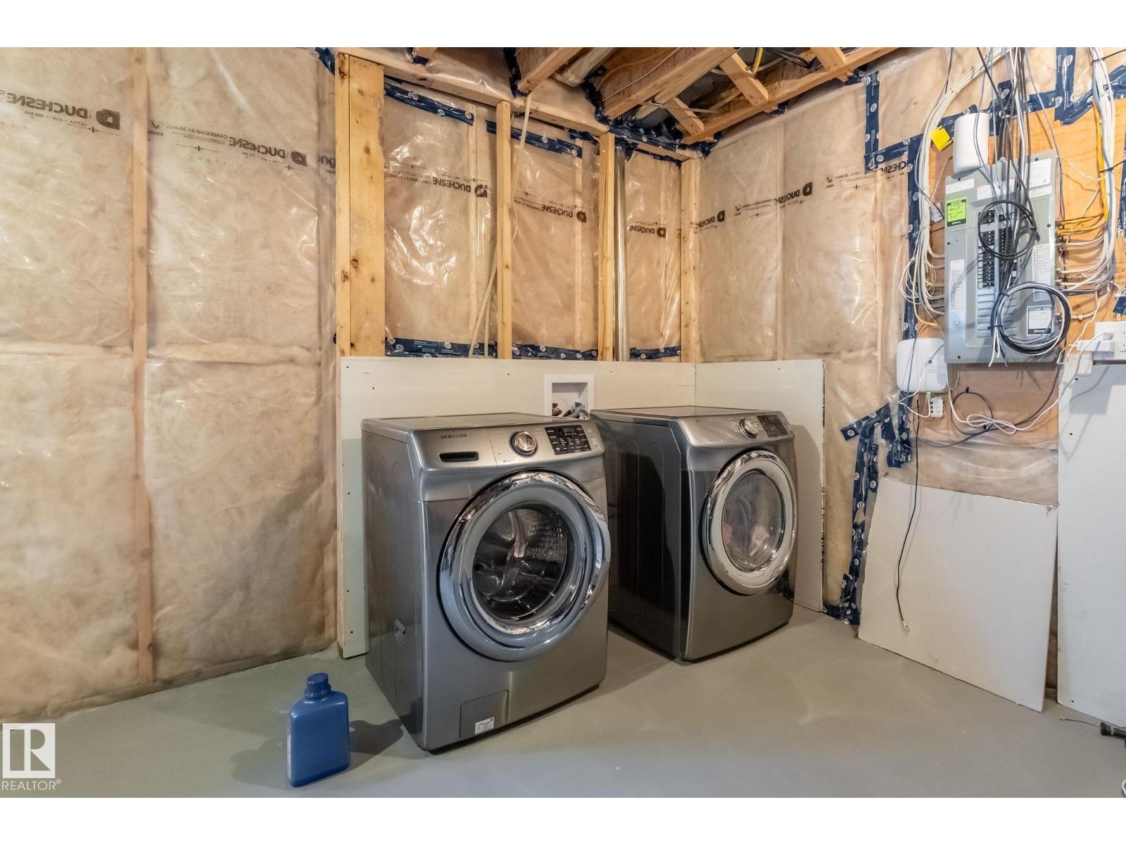 #24 4205 30 ST NW - 20