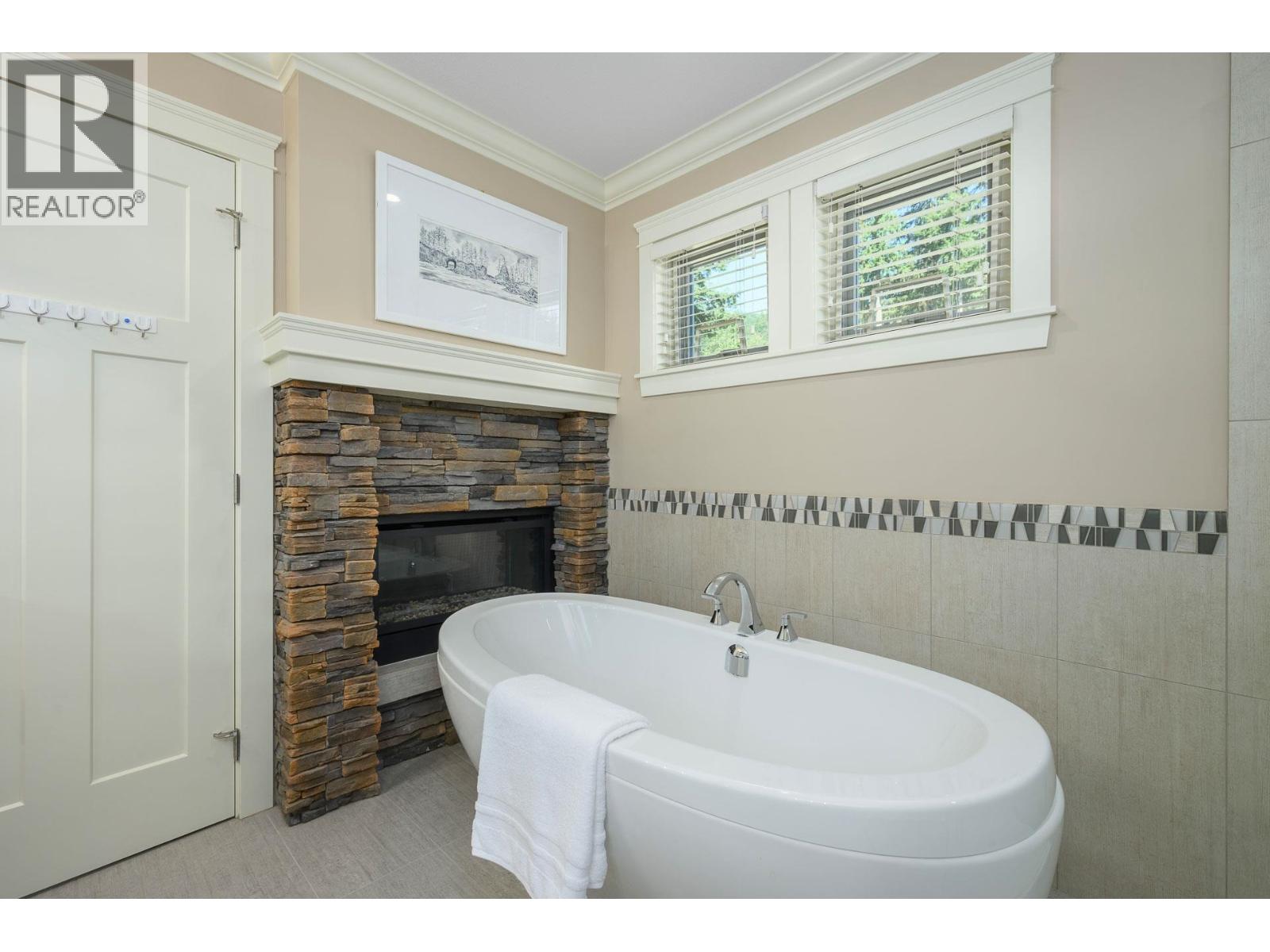 2475 LEGGETT DRIVE, Port Moody
