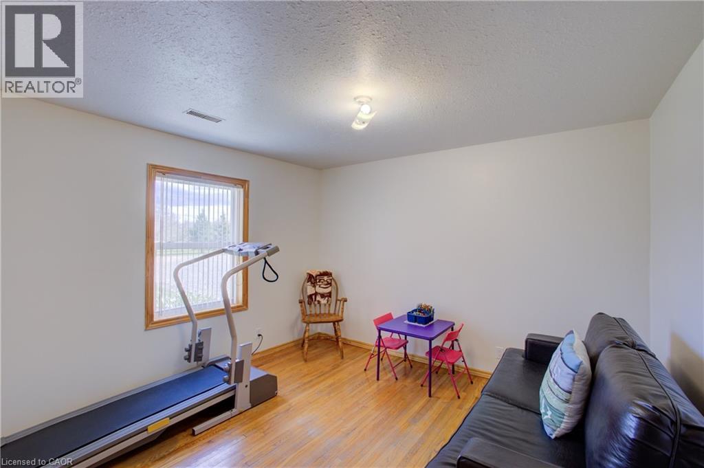 375729 6TH Line - Image 10