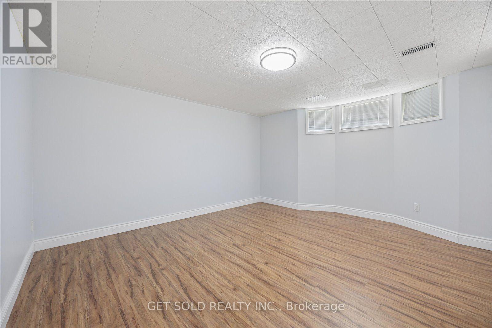49 PEARSON AVENUE - 35