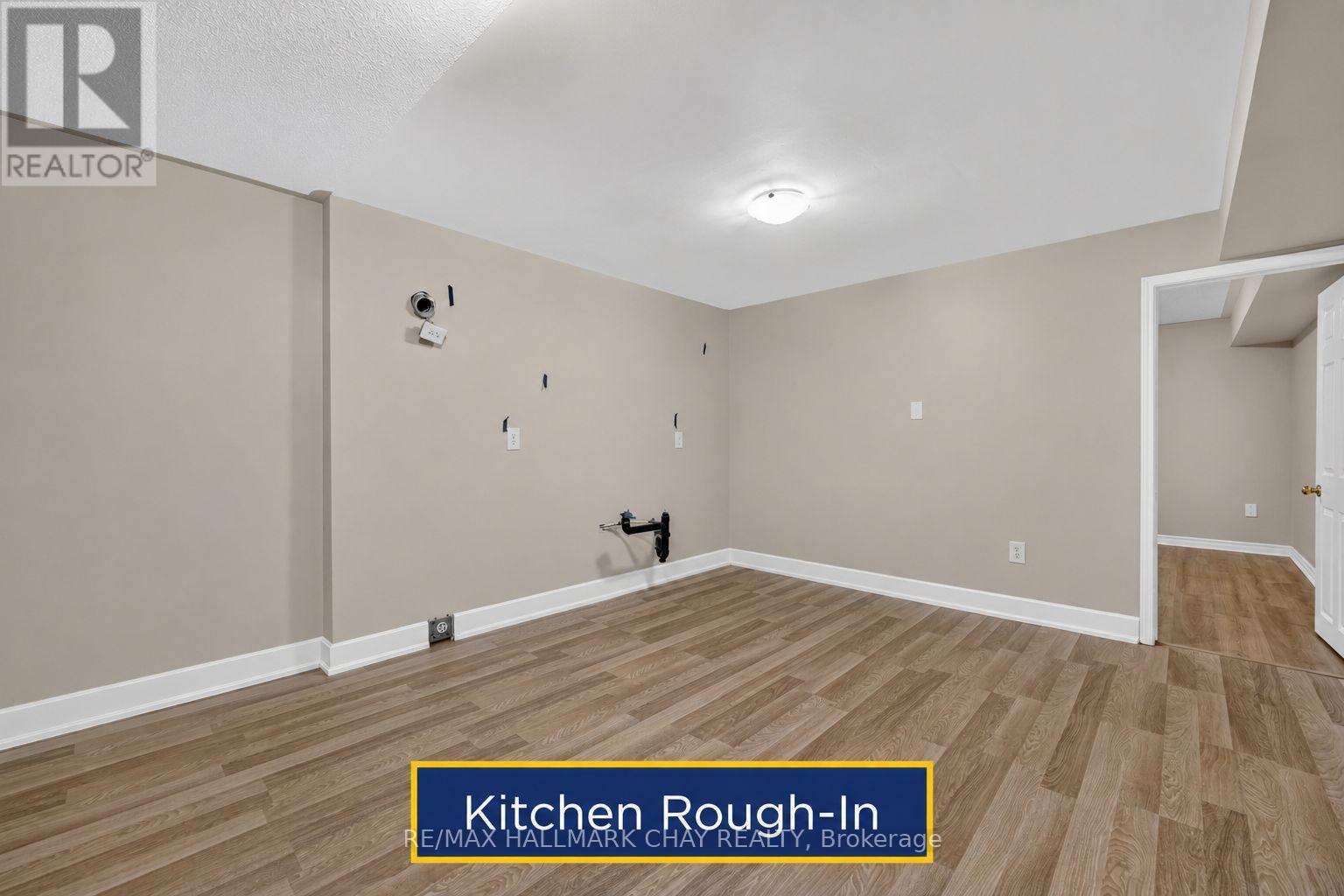 39 HANMER STREET E - 14