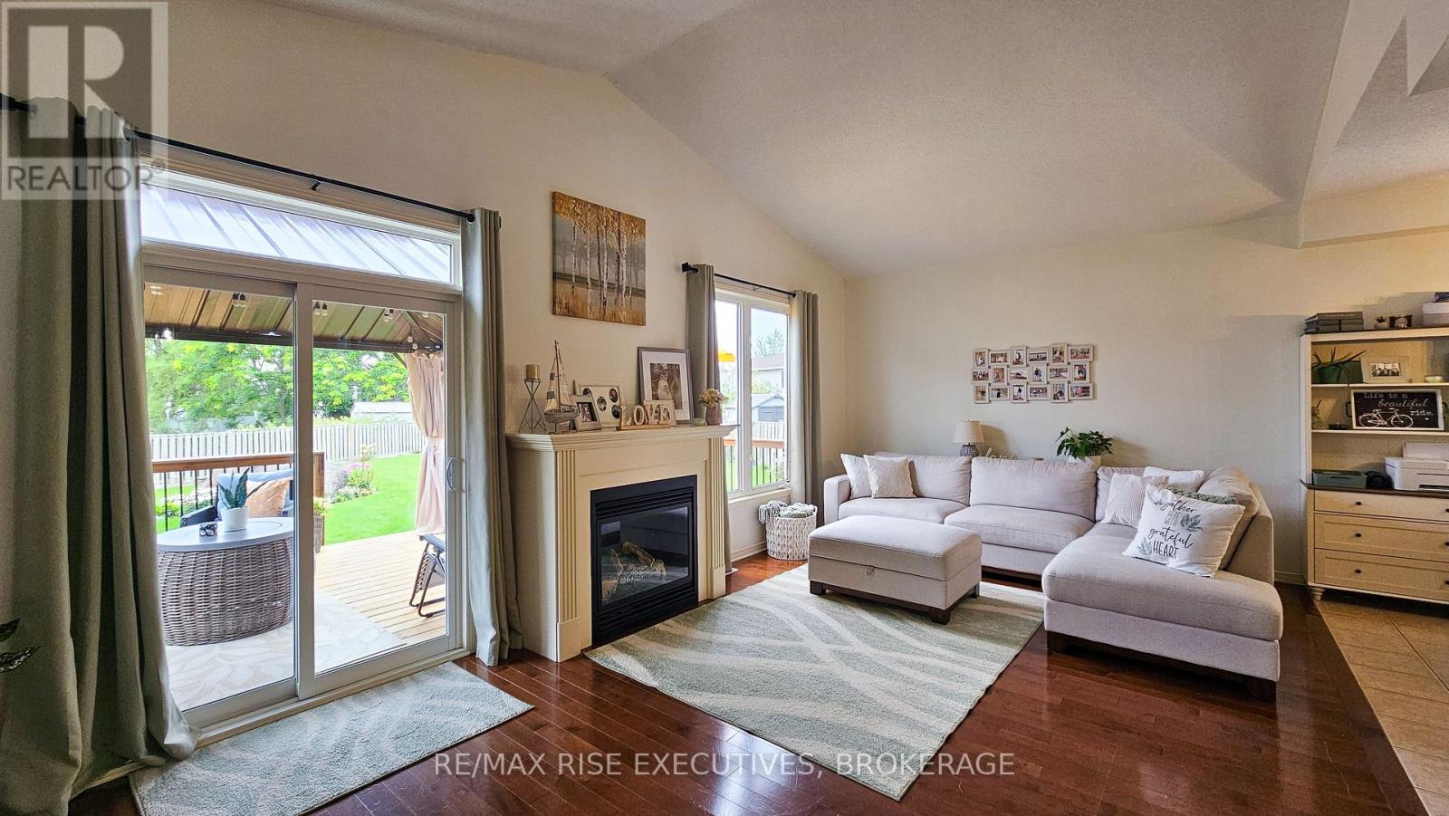 724 MARGARET WAY - Image 24