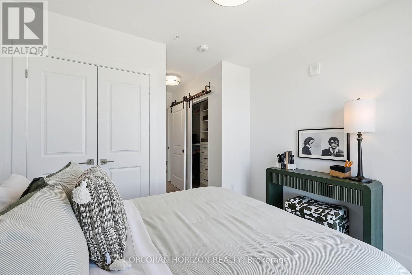 #901 50 GRAND AVENUE S - 16