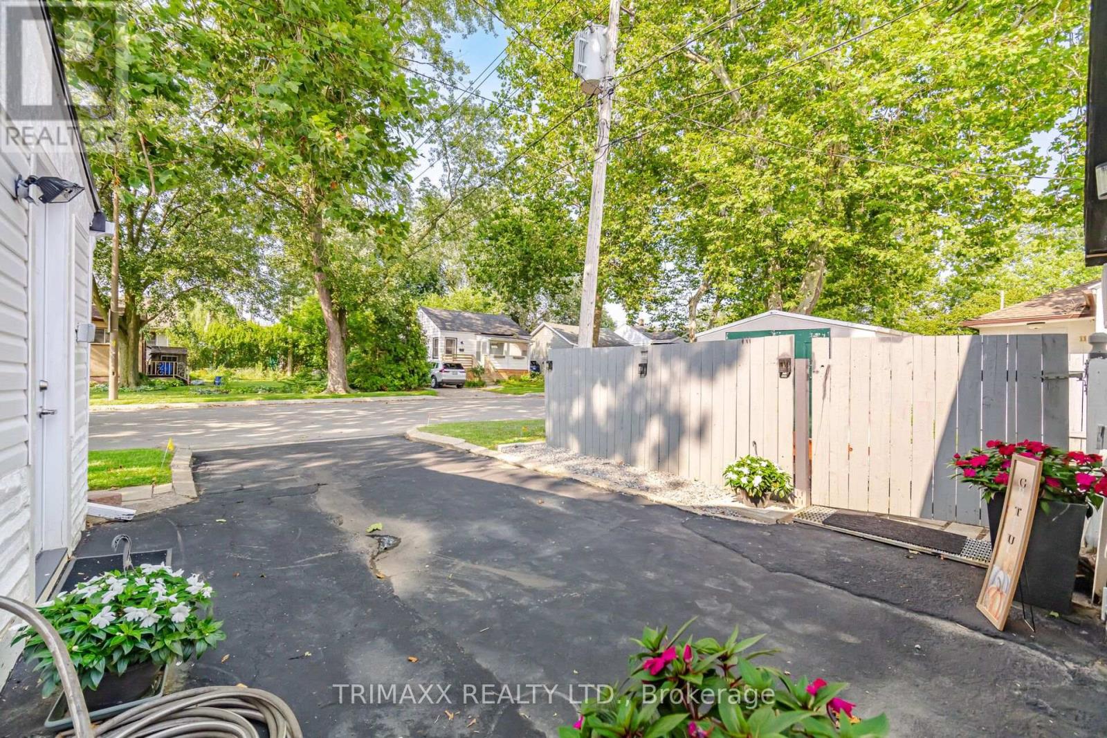 34 DOVER ROAD - 35