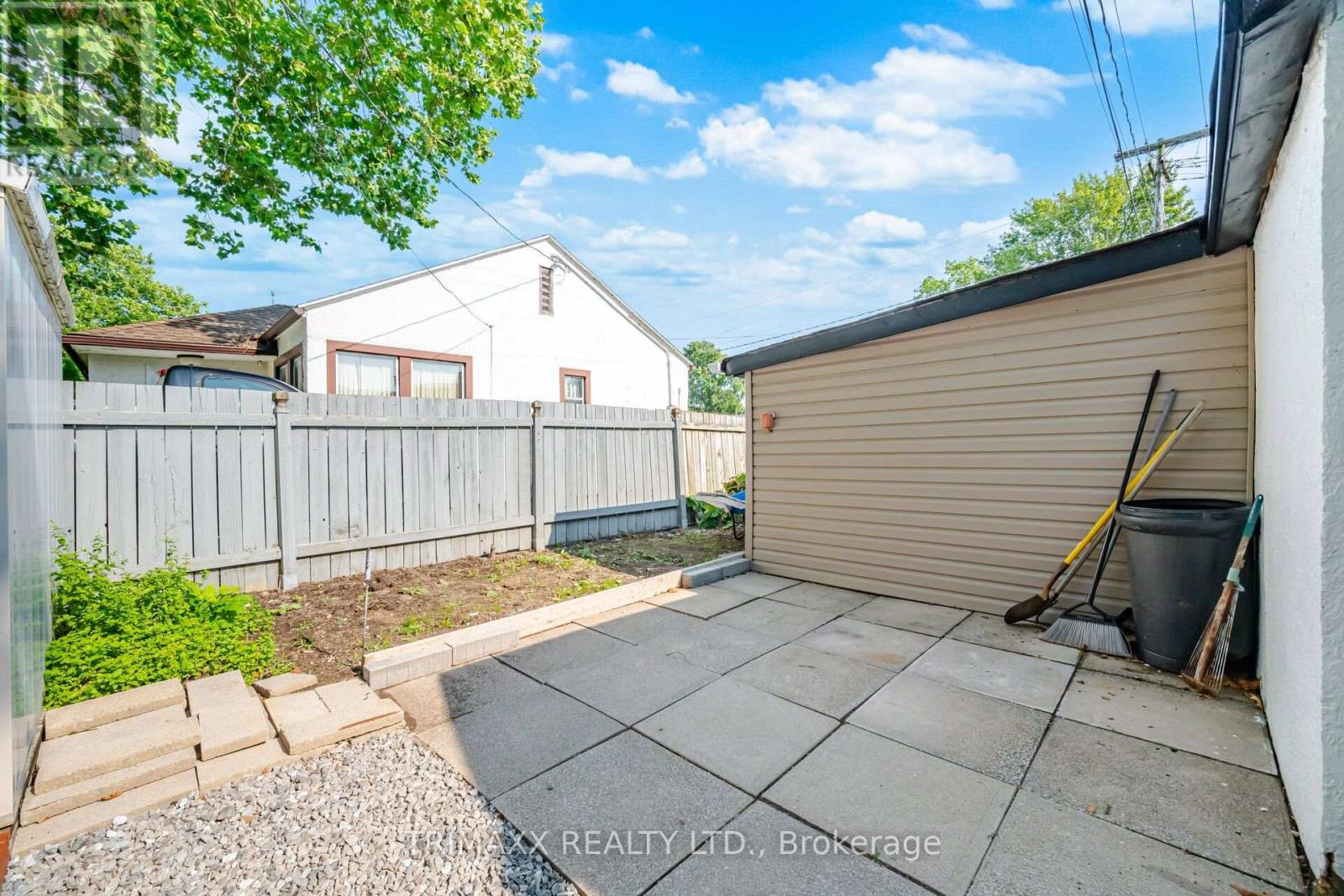 34 DOVER ROAD - 40