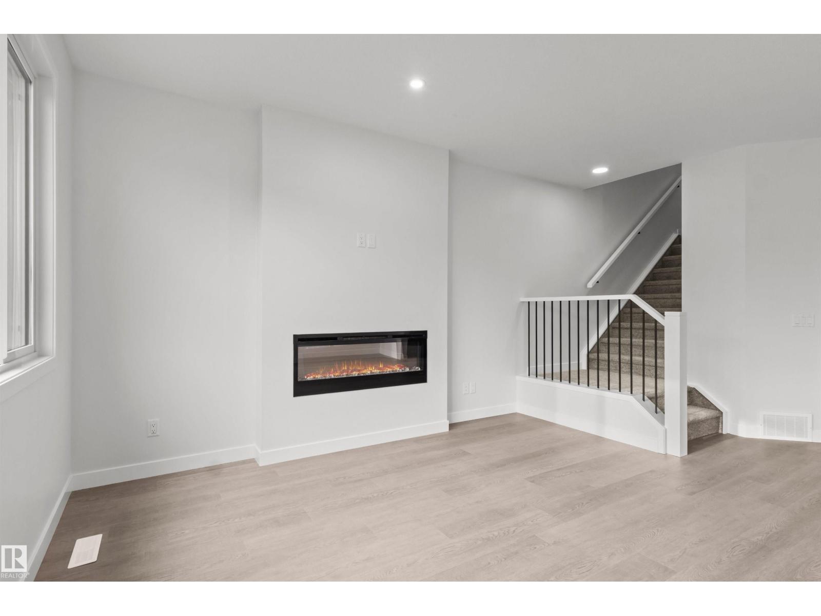 9096 ELVES LO NW - Image 7