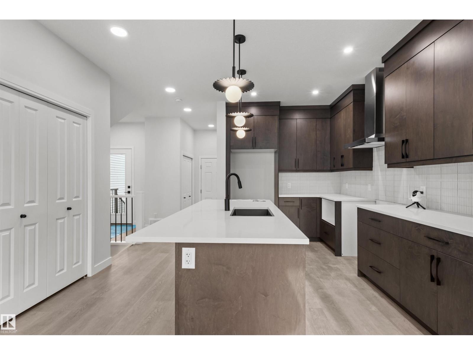 9096 ELVES LO NW - Image 6