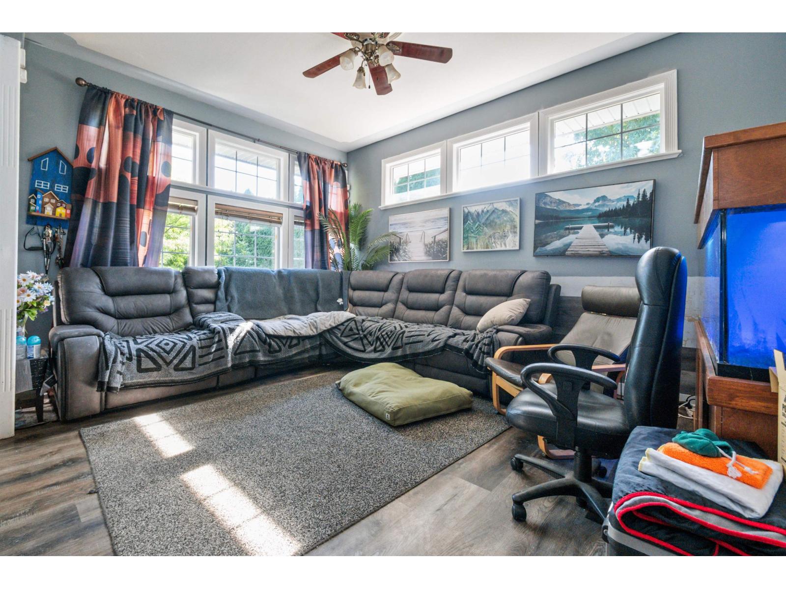 5 Bed, 4 Bath House for Sale in Mission – 33852 KNIGHT AVENUE, Mission – MLS# R3154663 - Image 3