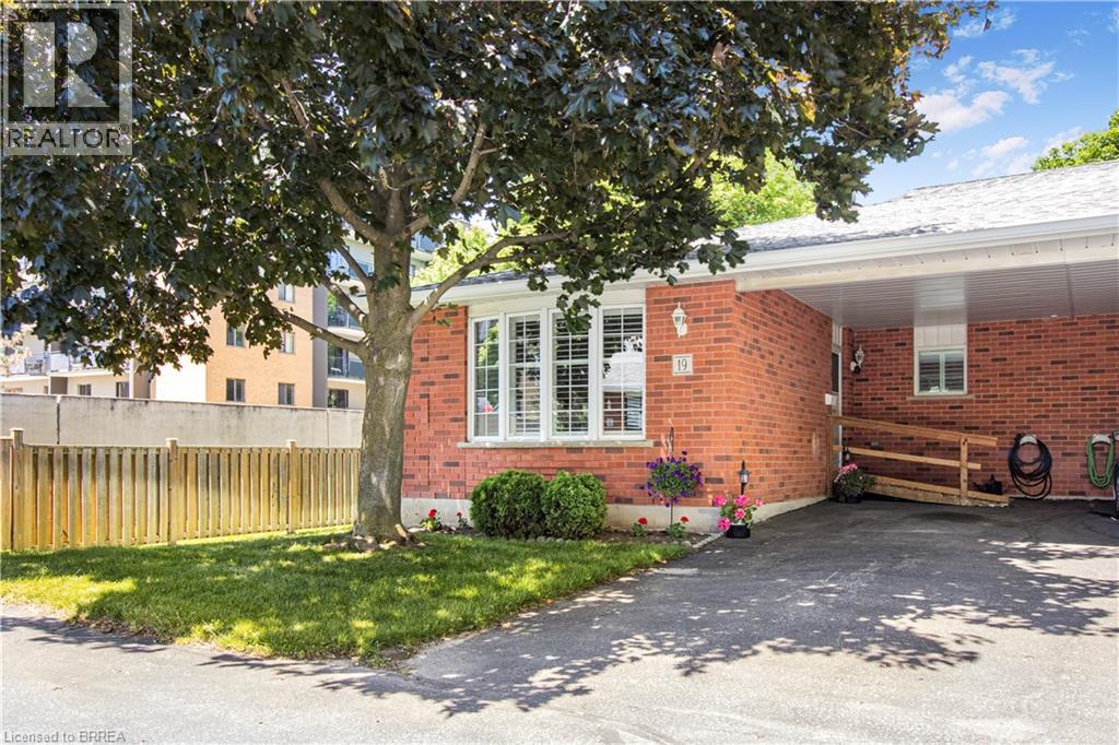 229 LYNDEN Road Unit# 19, Brantford — photo 2