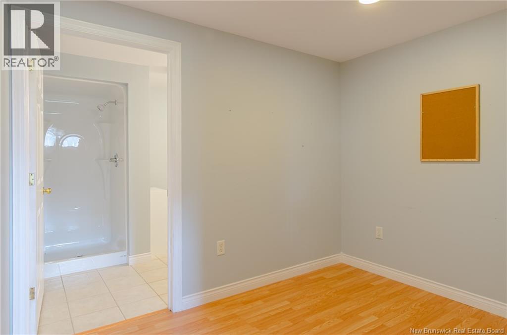 9 Saint Peters Court - 32