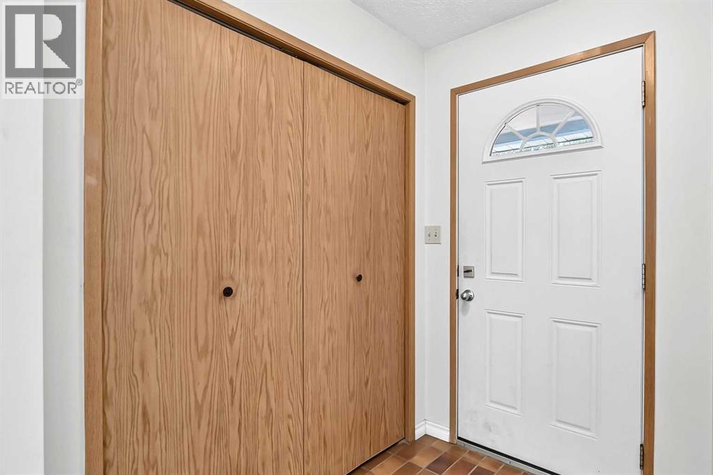 454 20 Avenue NW, Calgary — photo 3