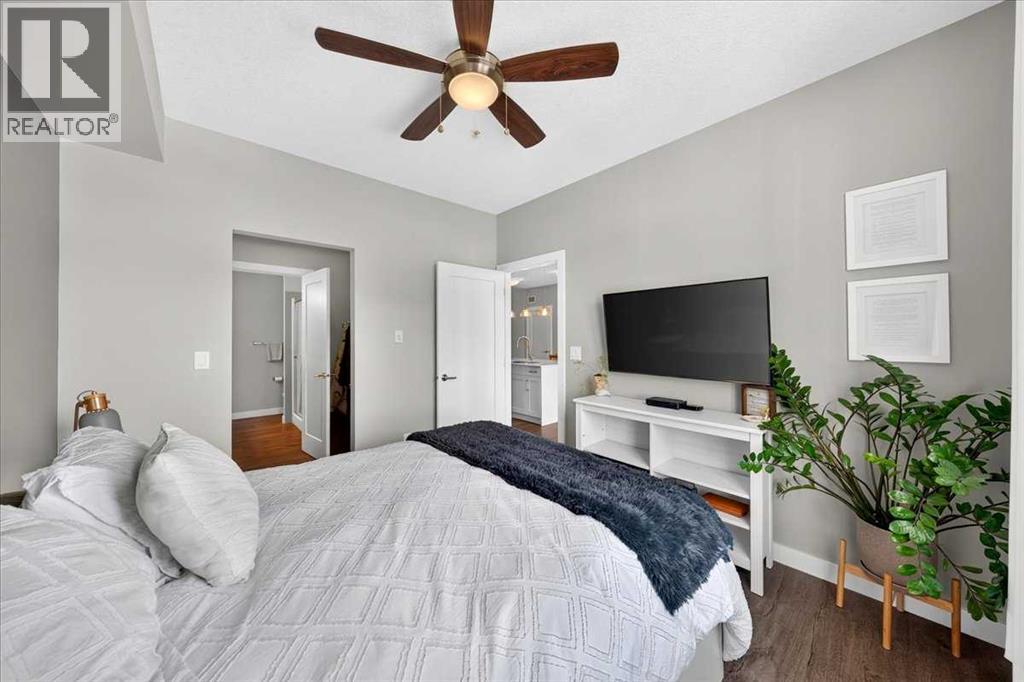 #310 10 Walgrove  SE - Image 17
