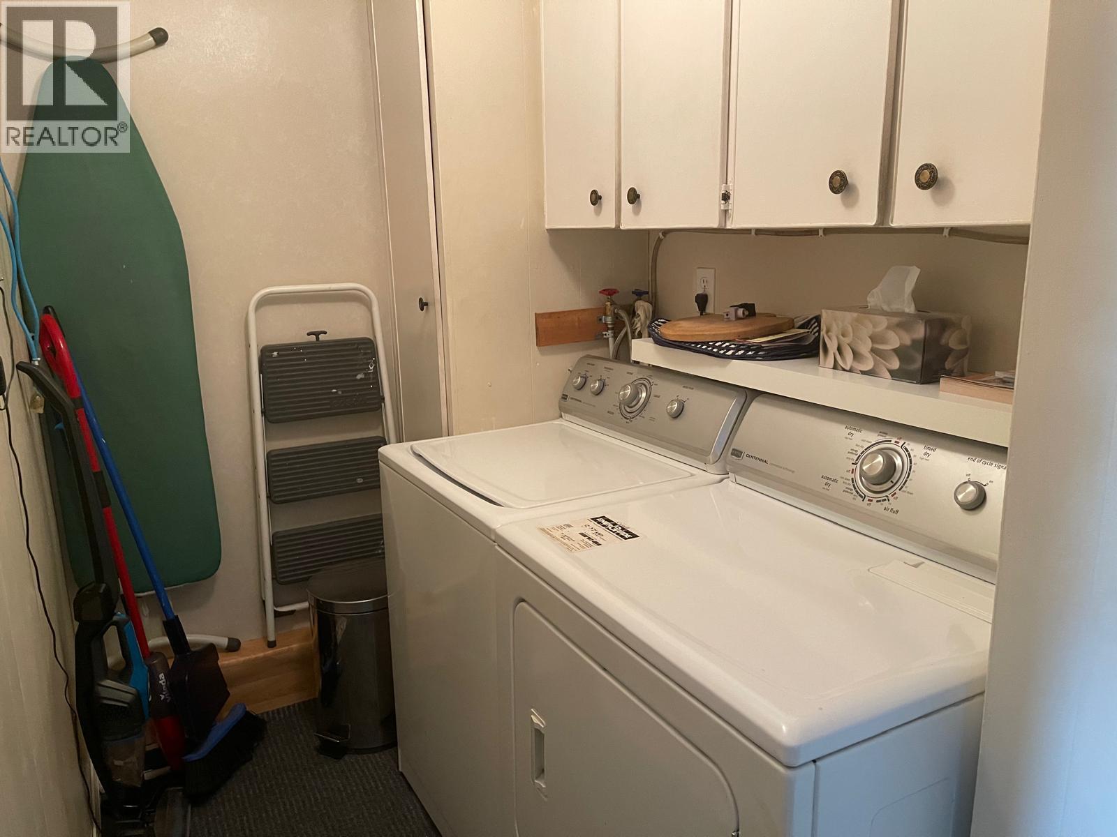 #39 5484 25 Avenue - 28