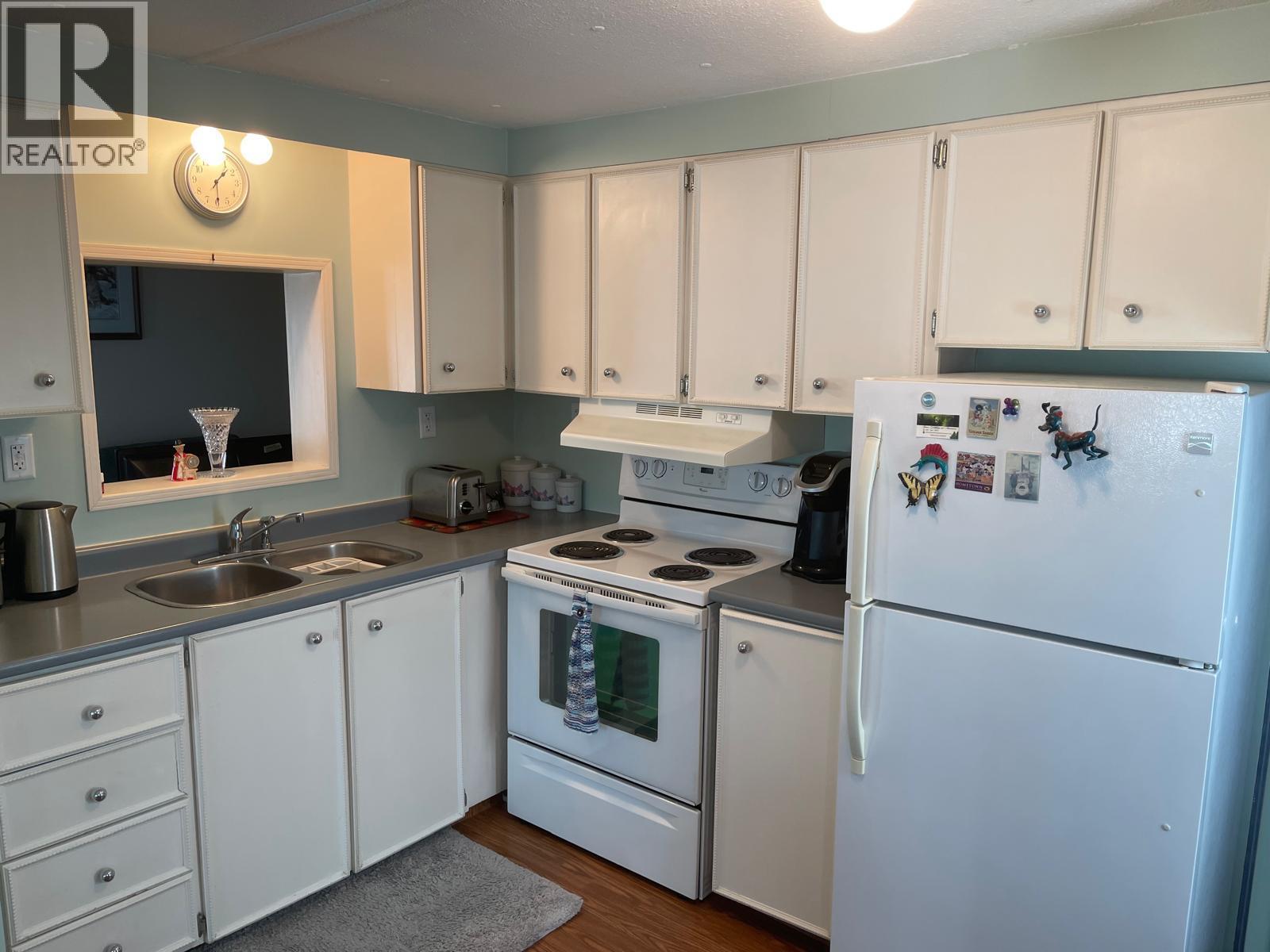 #39 5484 25 Avenue - 16